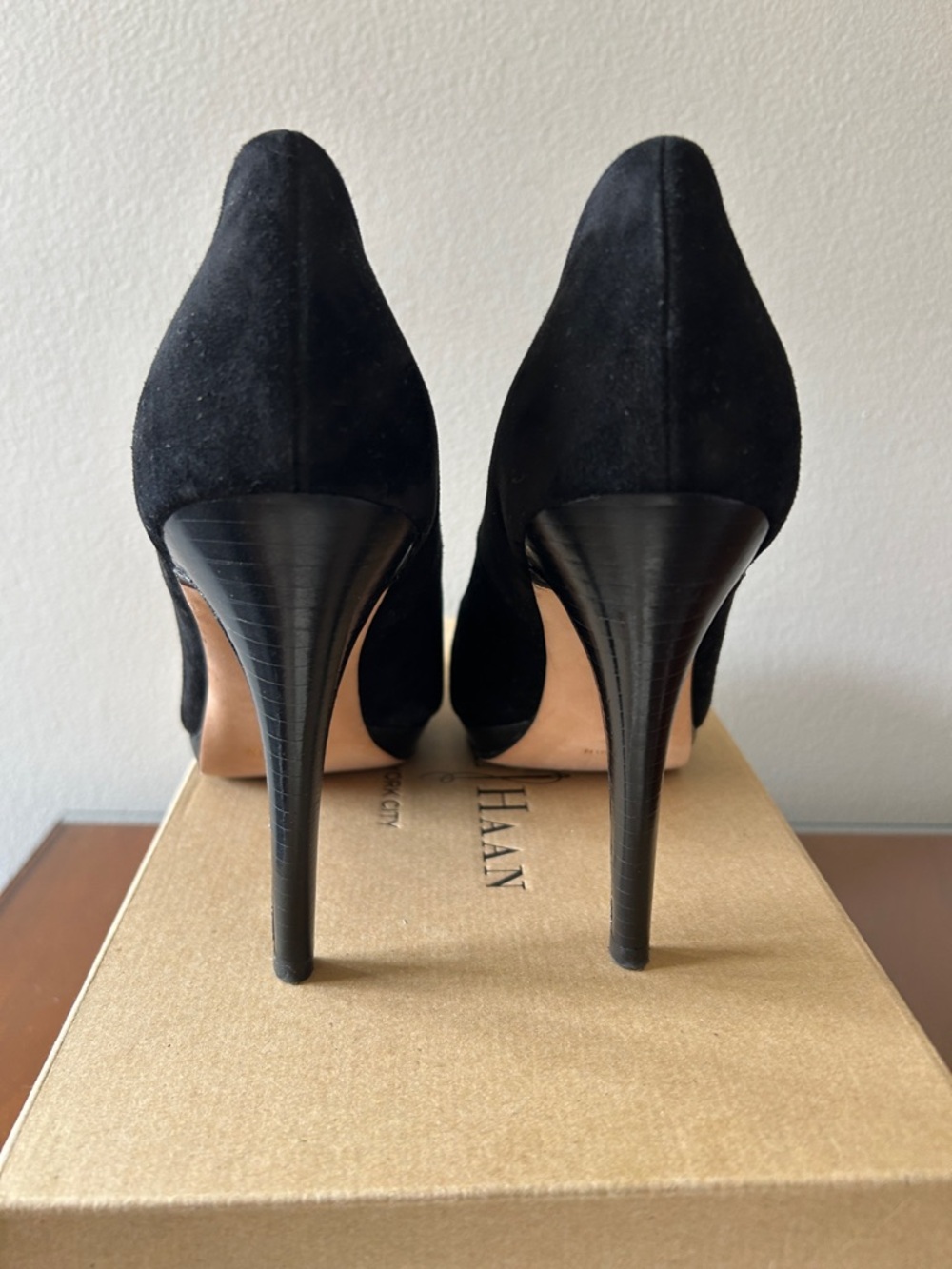 Cole Haan Black Suede Chelsea High Pump - Picture 4 of 11